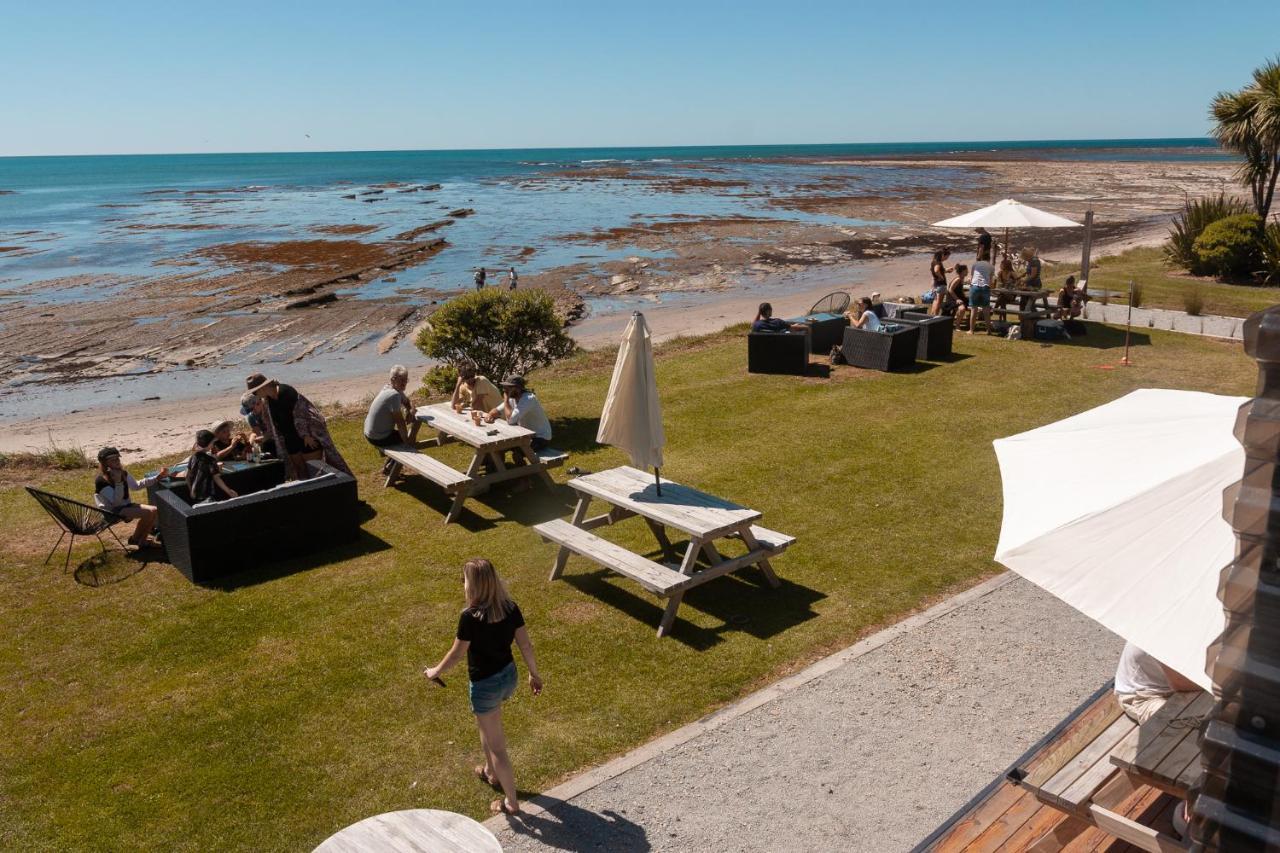 Tatapouri Bay Hotel Gisborne Exterior foto